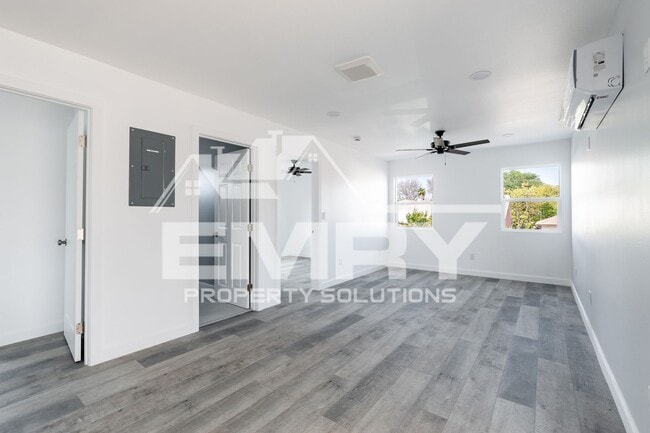 Building Photo - 5228 Repetto Ave