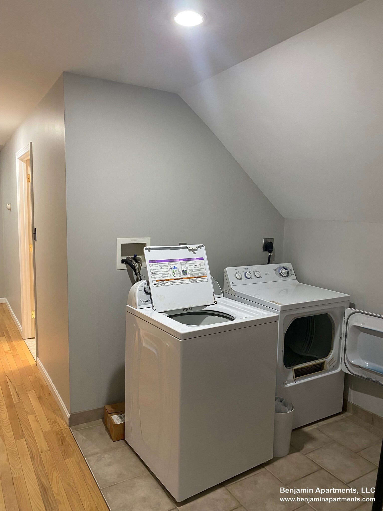 Building Photo - 20 Benton Rd