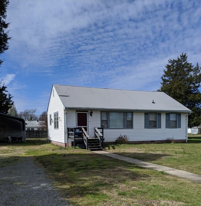 Building Photo - 3404 Carlton Rd