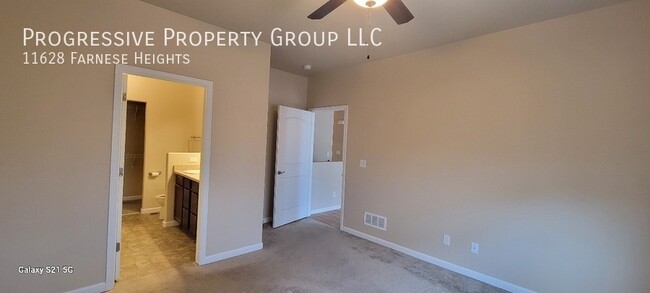 Building Photo - Beautiful 4 Bed 3 Bath Rental!