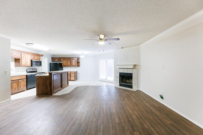 Building Photo - 3102 109th St