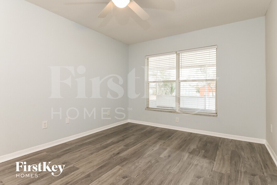 Building Photo - 3796 Huntwicke Blvd