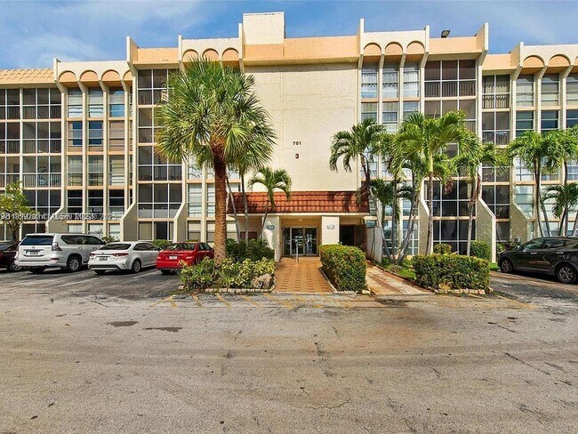 Primary Photo - 701 Three Islands Boulevard