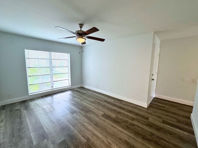 Building Photo - 4461 Treehouse Ln