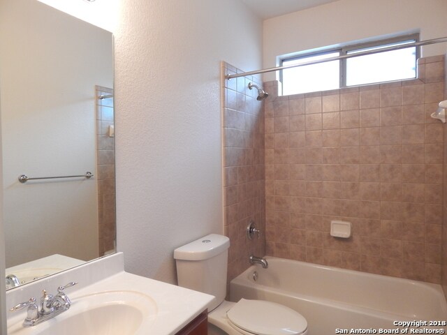 Building Photo - 1302 Nicholas Manor