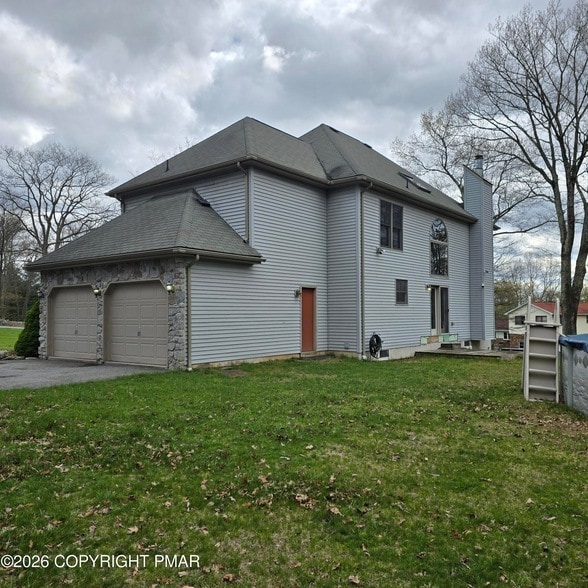 Building Photo - 5132 Pocono Park
