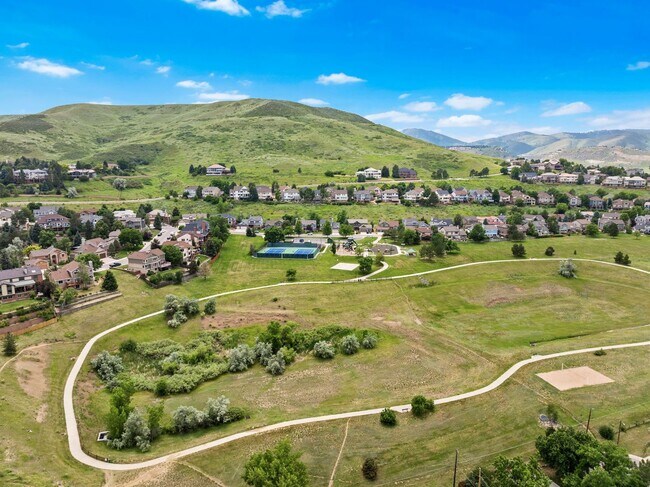 Building Photo - September 2026 - June 2027 Stunning Fully Furnished Rental in Golden, Colorado