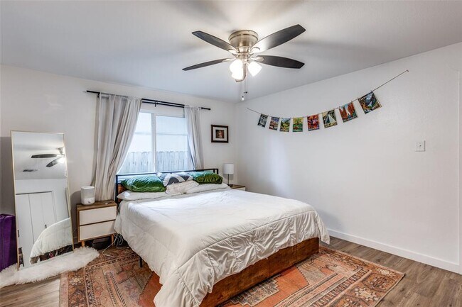 Building Photo - 11405 Bristle Oak Trail