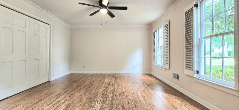 Building Photo - 11165 Wilshire Chase Dr