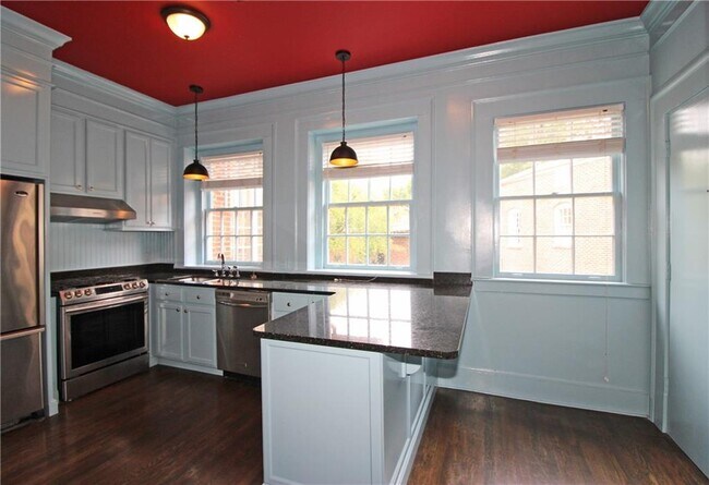 Building Photo - 1 S Prado NE