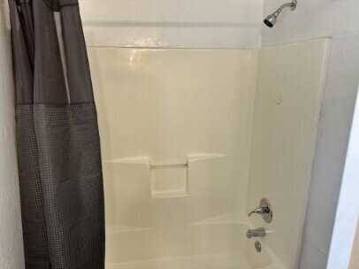 Building Photo - Furnished Private Room w/ Private Bath & Utilities Included