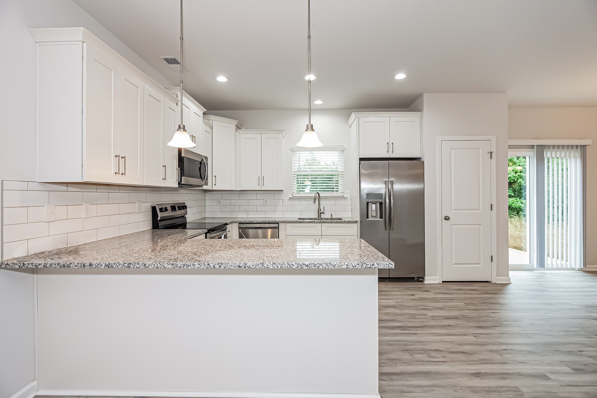 Building Photo - 7823 Bellhaven Blvd