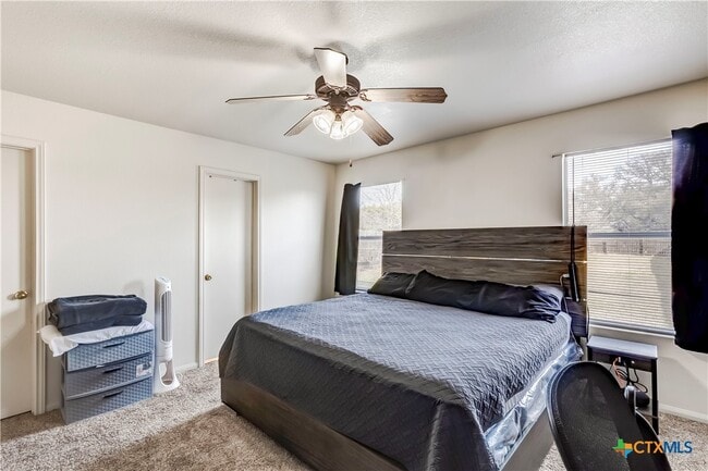 Building Photo - 3413 Traverse Dr