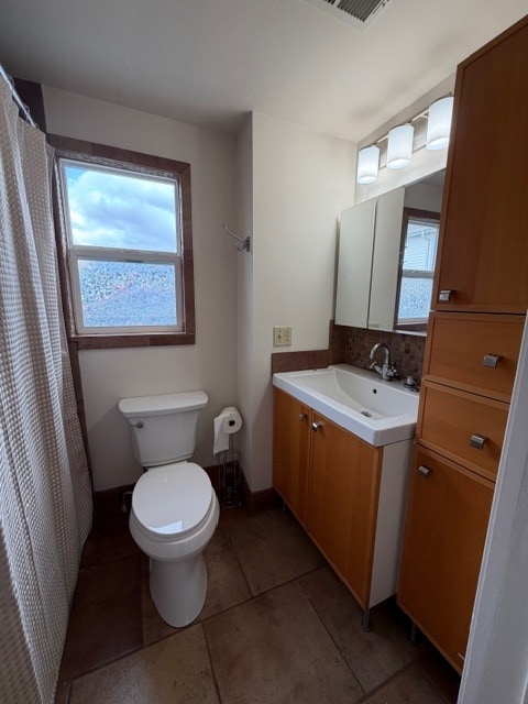 Bath - 6570 Louis Xiv St