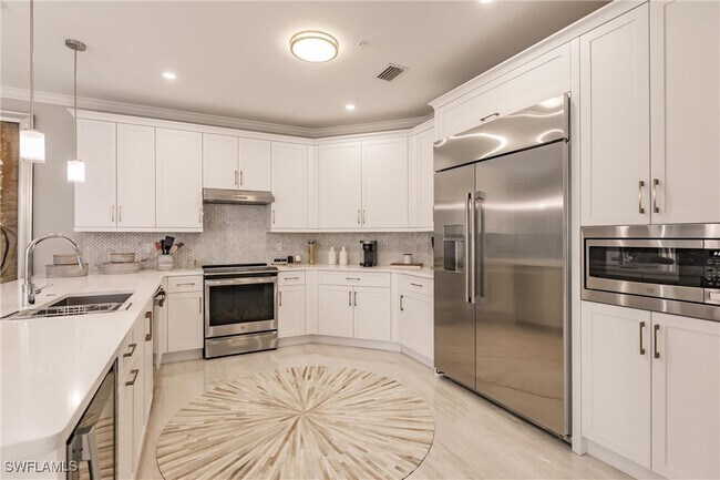 Building Photo - 181 Colonade Cir