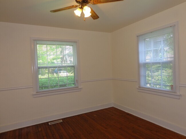 Building Photo - 8804 Semmes Ave