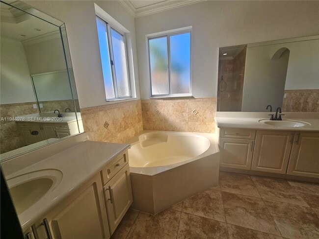 Building Photo - 15387 SW 21 Ln