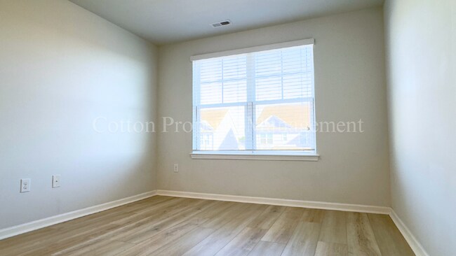 Building Photo - 3BR/2.5BA Townhome in Ogden - The Reserve at West Bay - $2,100/month - No Pets!