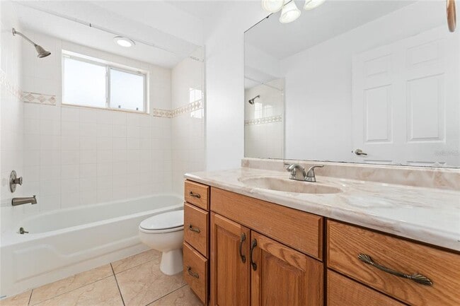 Building Photo - 8101 Canyon Lake Cir