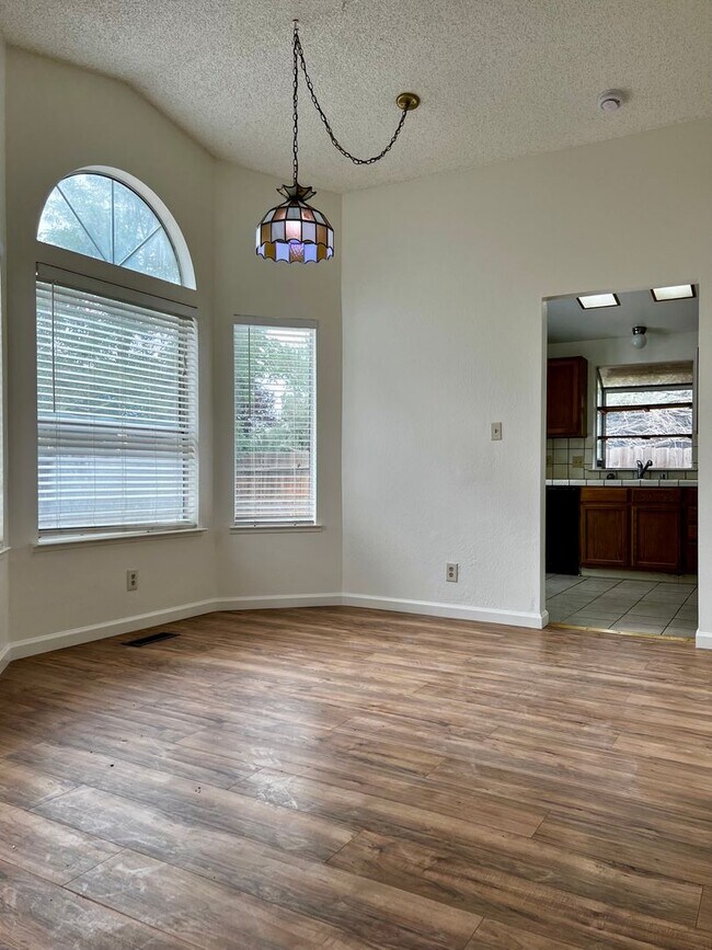 Building Photo - 1411 Ambassador Drive - Located in Northwest Reno!