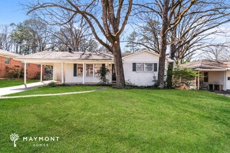 Building Photo - 808 Ridgecrest Dr