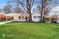 Building Photo - 808 Ridgecrest Dr