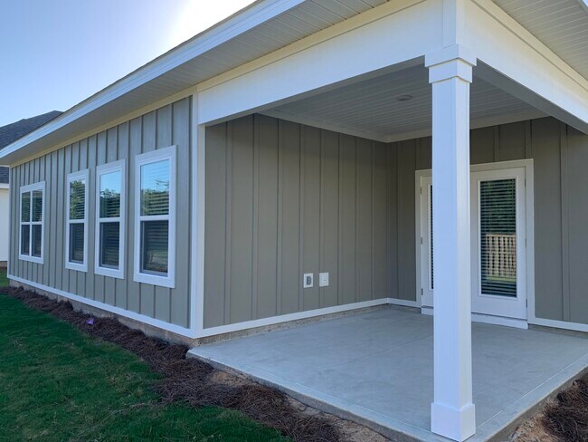 Building Photo - 491 Lightning Bug Ln