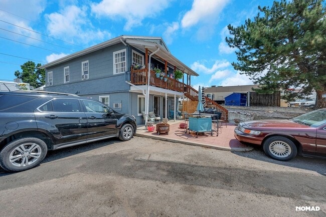 Building Photo - Clean affordable studio in Englewood