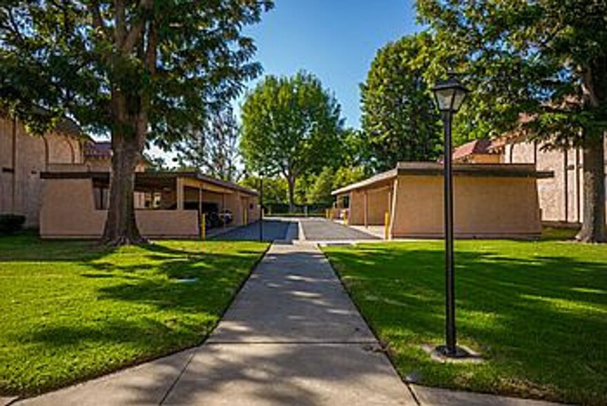 Interior Photo - Shadow Mountain Apartments