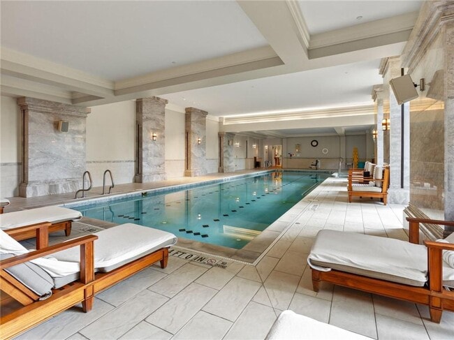 Building Photo - 3376 Peachtree Rd NE