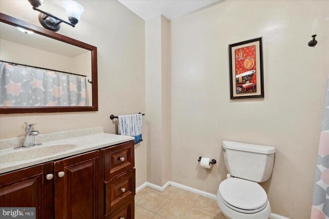 Building Photo - 283 Cardigan Terrace