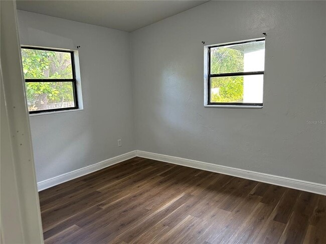 Building Photo - 1503-1503 Noble Pl