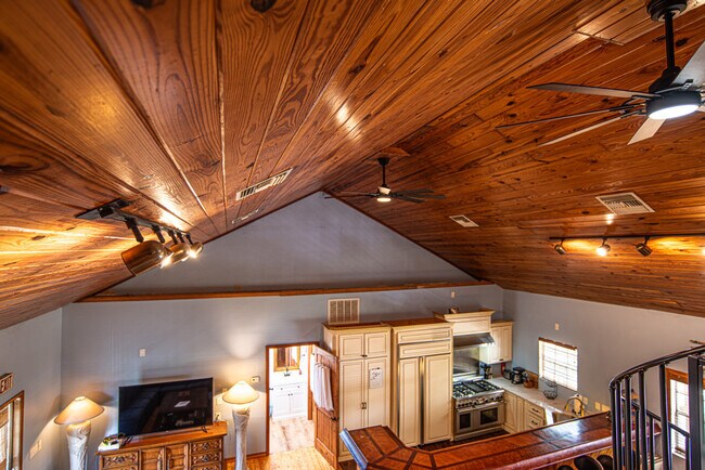 Building Photo - 2312 S Ripple Path