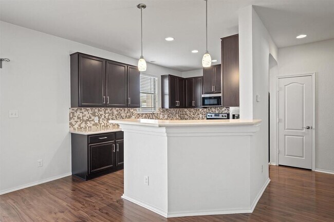 Building Photo - 12036 Pecangate Way