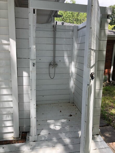 Building Photo - 1138 Crull Dr