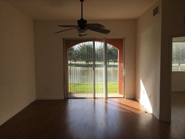 Building Photo - Annual Rental in Stuart
