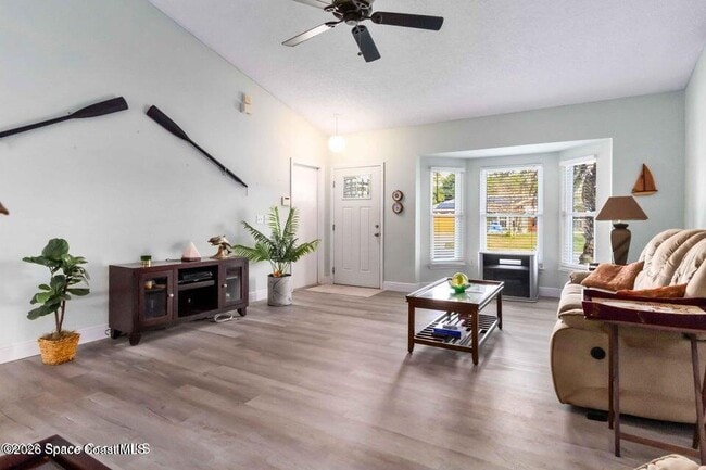 Building Photo - 308 Tamarind Cir NW