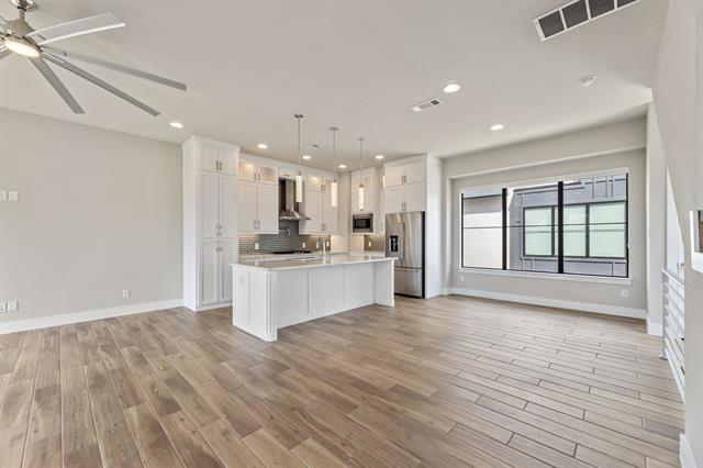 Building Photo - 4522 Deere St
