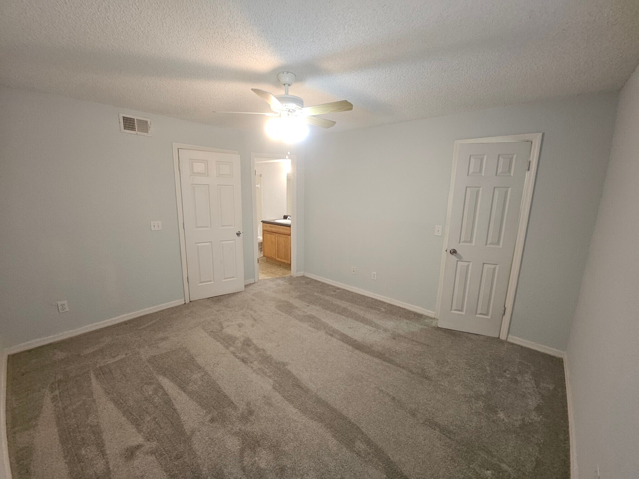 Building Photo - 5160 Conroy Rd