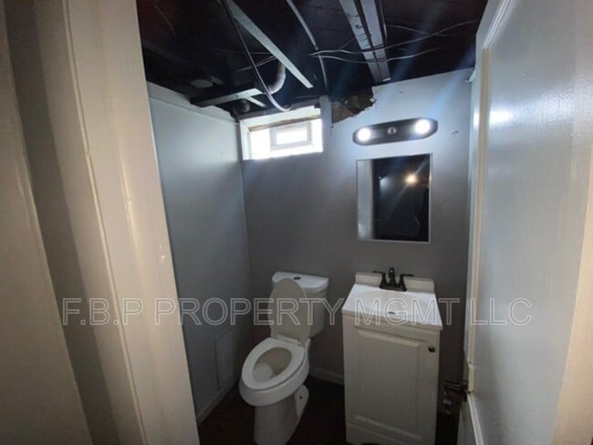 Building Photo - 14914 Marlowe St