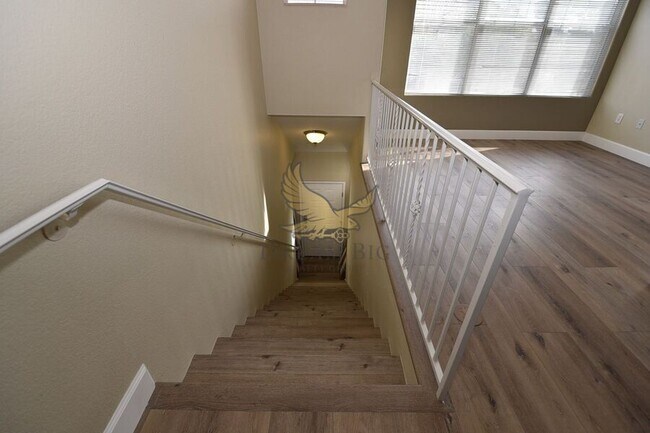 Building Photo - 8555 W Russell Rd