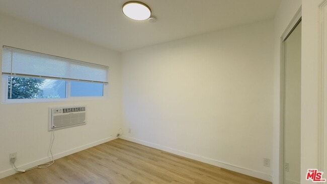 Building Photo - 237 Catalina St