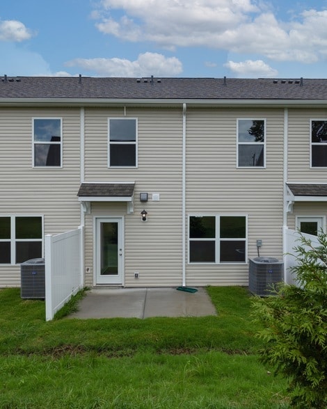 Building Photo - 128 Mattie Ct