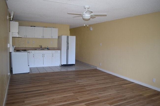 Building Photo - 3750 Lower Honoapiilani Rd