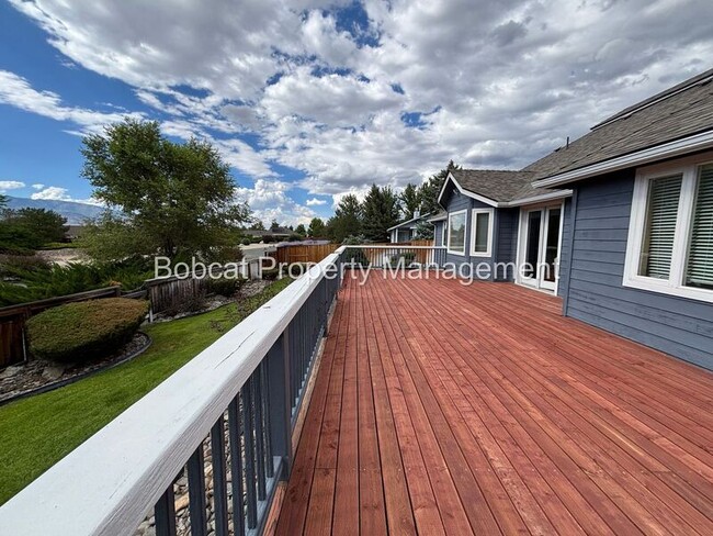 Building Photo - 1300 Bridle Way