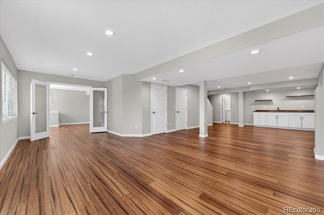 Building Photo - 10543 Laurelglen Cir