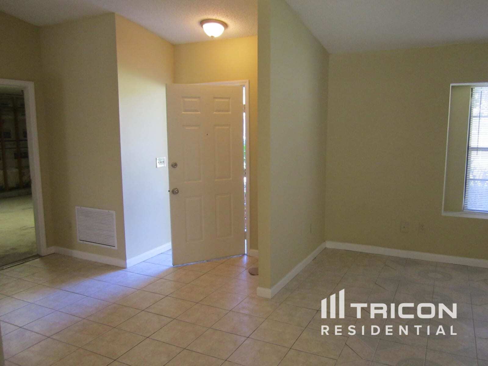 Building Photo - 3411 Grenoble Dr