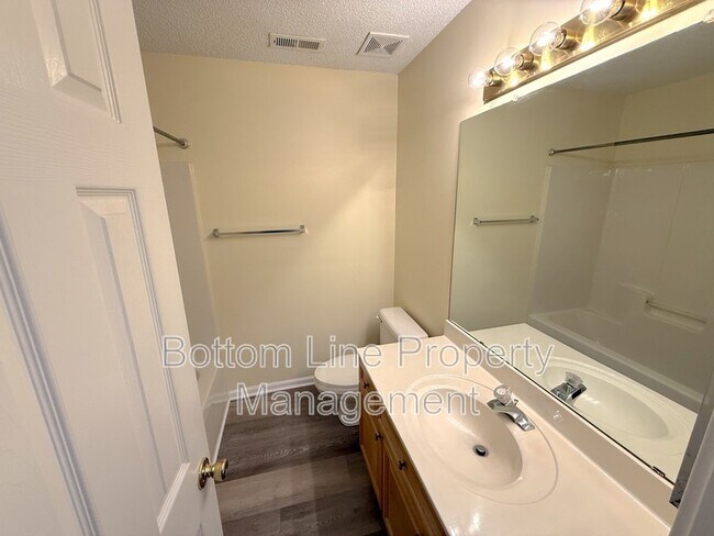 Building Photo - 9419 Elizabeth Townes Ln