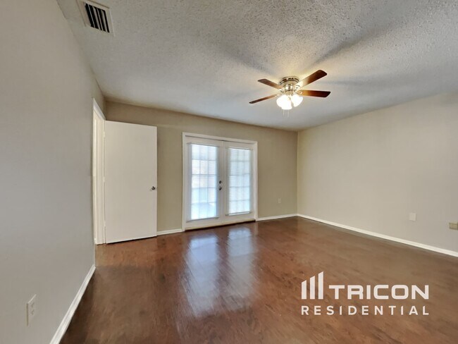 Building Photo - 11404 Larkwood Way