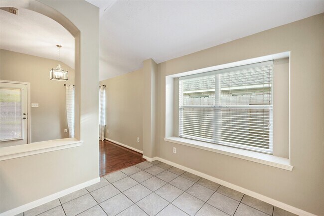 Building Photo - 6903 Summer Bridge Ln